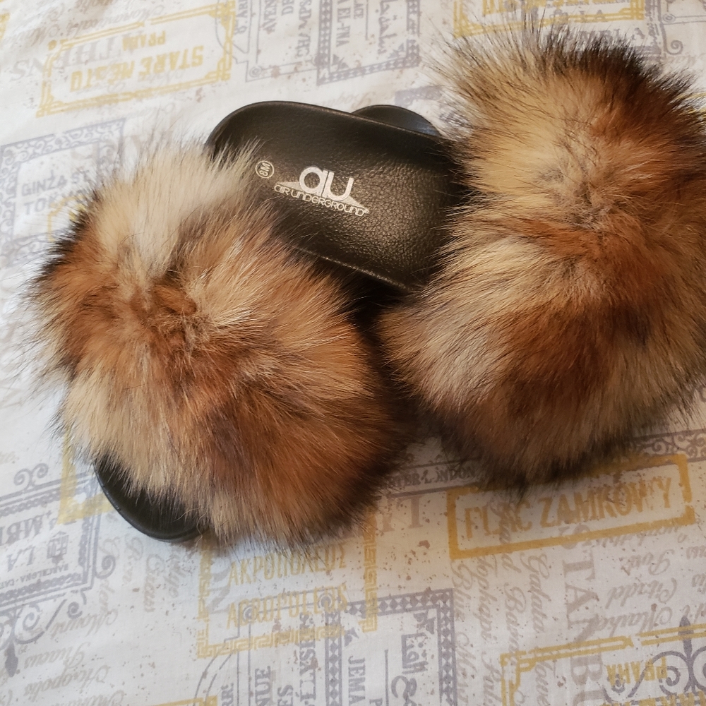 Fox fur slides
